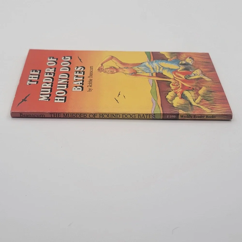Robbie Branscum The Murder of Hound Dog Bates Paperback 1983 Weekly Reader Good